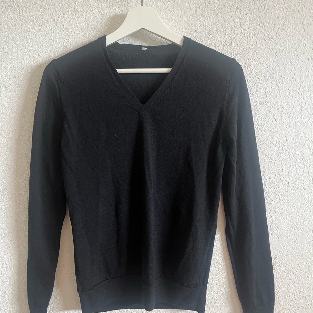 Muji Black V-Neck Wool Sweater Fine Knit